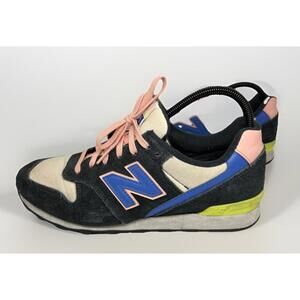 New Balance 696 Retro Running Shoe Suede Pink White Blue Womens Sz 10